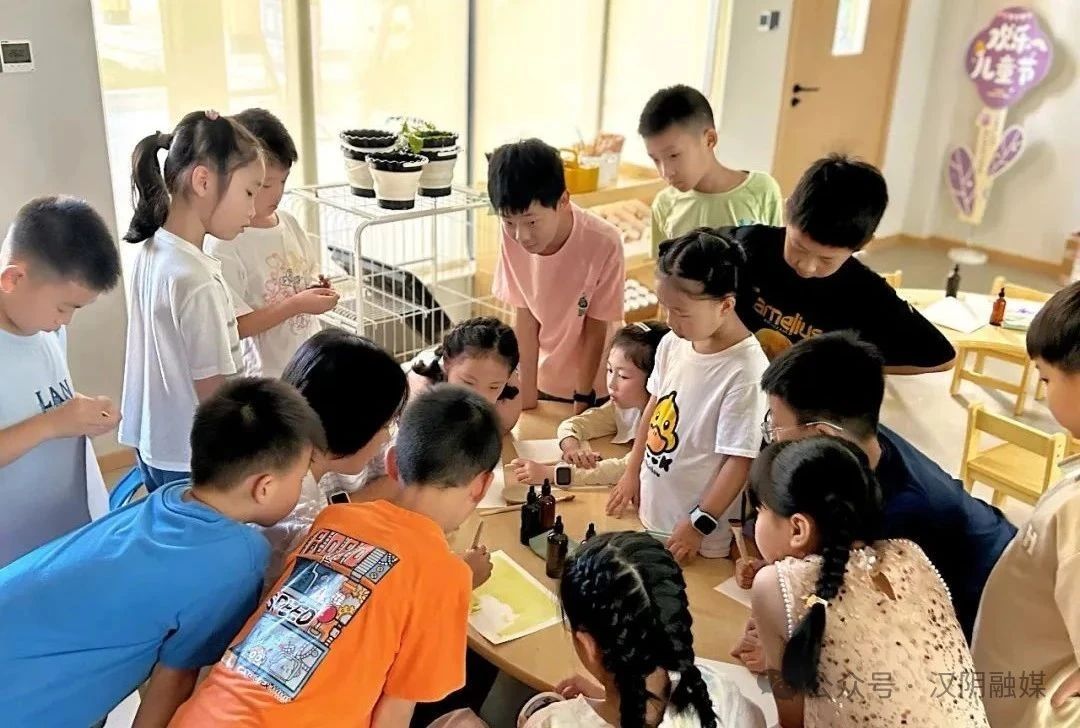 我们的中国梦——文化进万家丨汉阴：沉浸式体验非遗魅力 点亮学生暑期生活