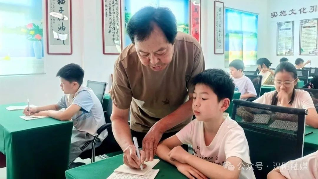 汉阴：暑假文化服务惠童心