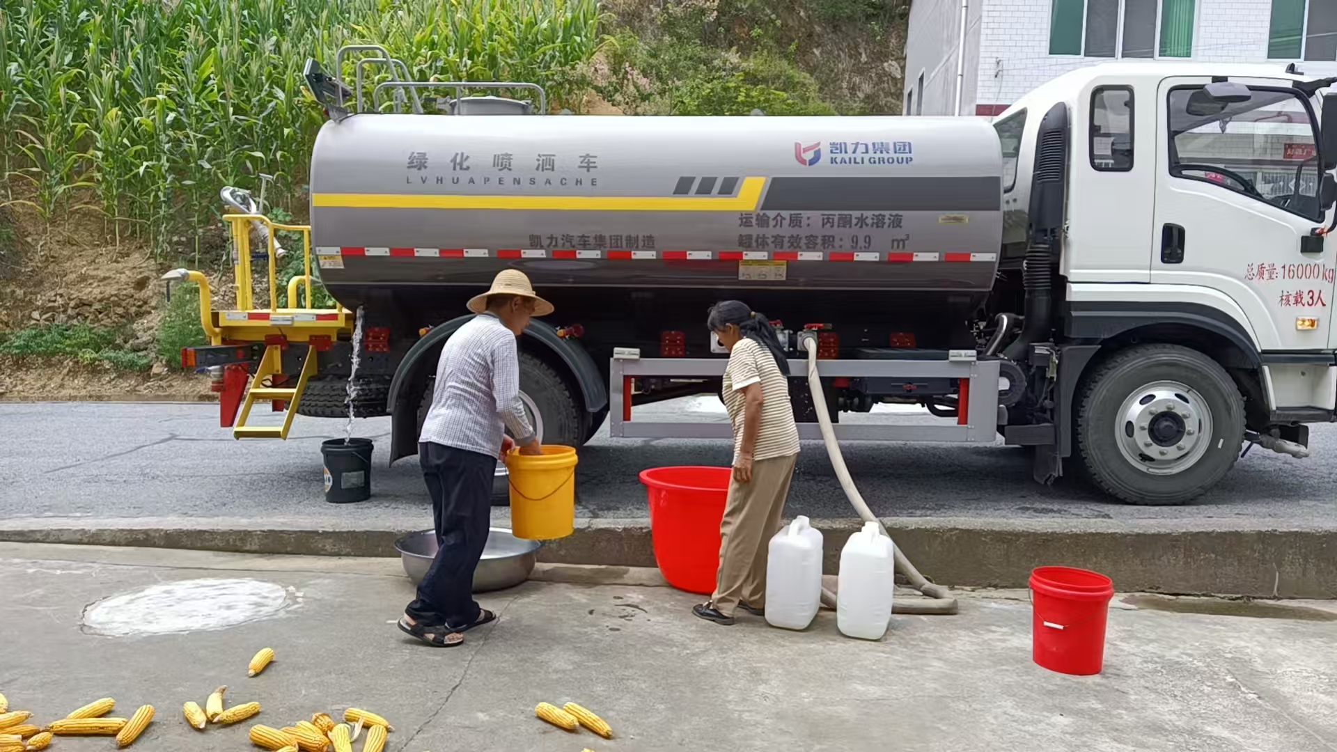 漩涡镇：上下联动抗旱情 送水纾困暖民心