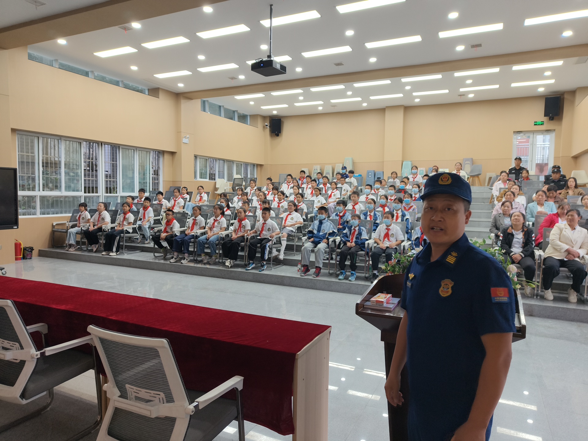 汉阴县第三小学开展消防知识讲座 筑牢校园安全屏障