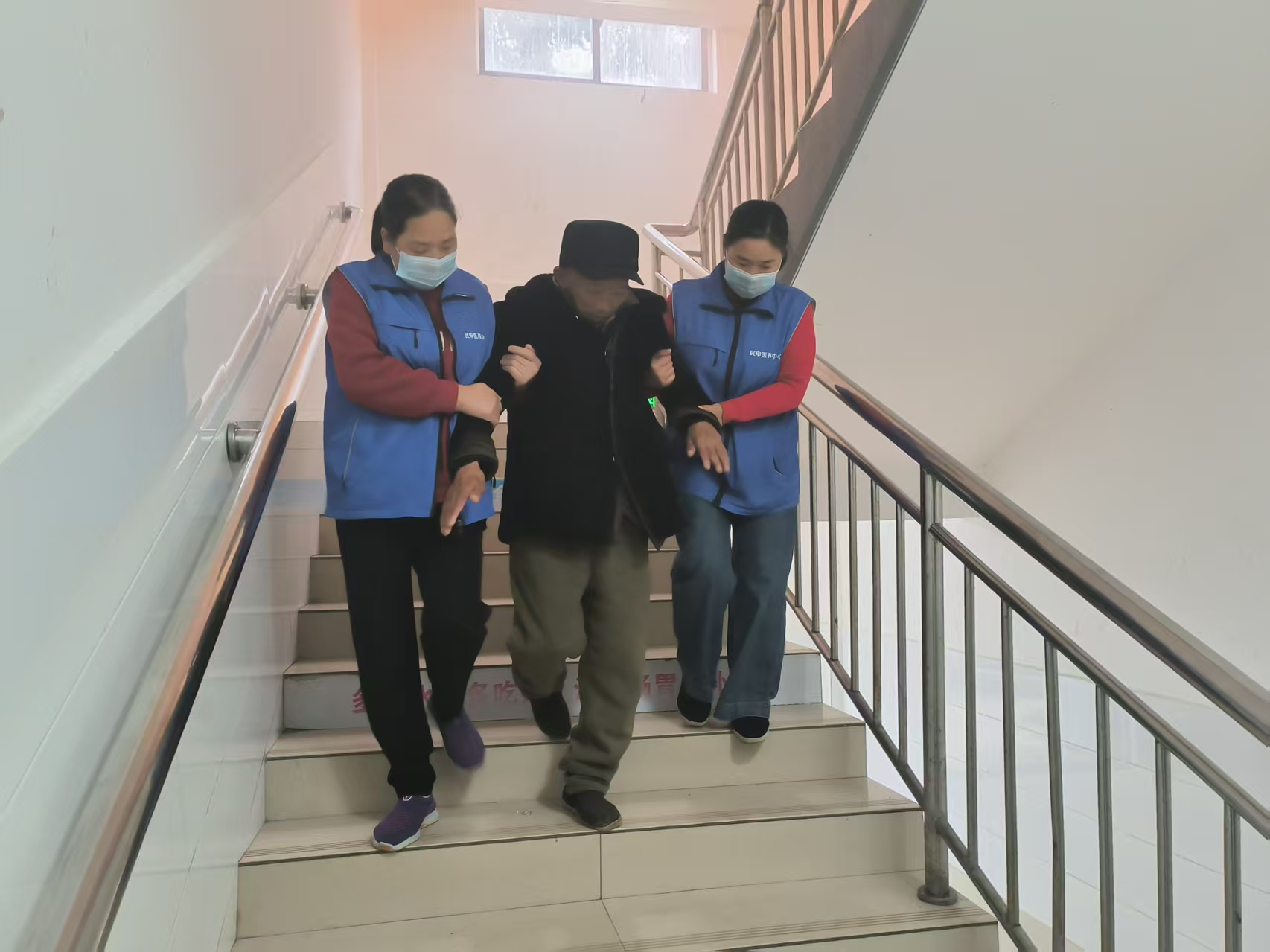 汉阳镇汉双区域敬老院举办消防安全培训及应急演练