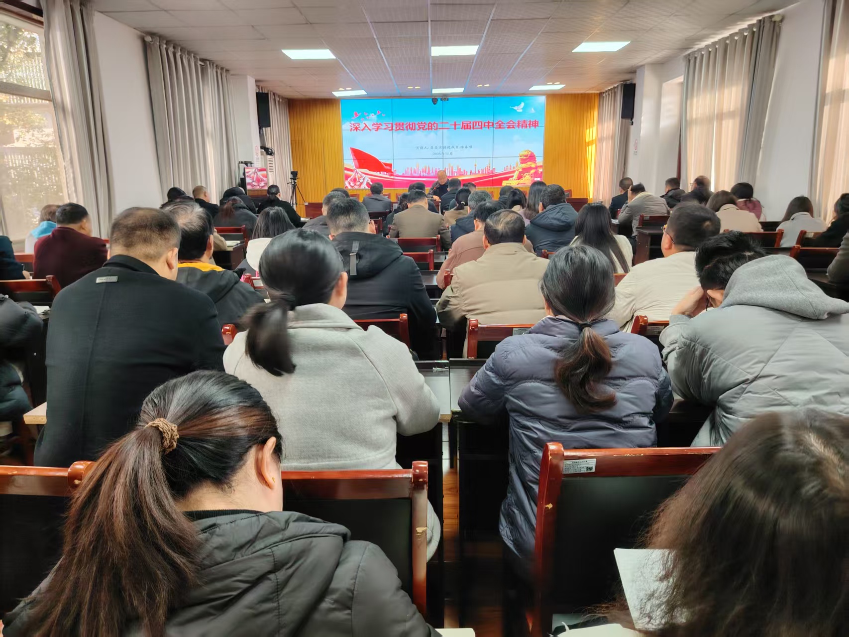 汉阴县农业农村局：深学细悟全会精神  实干赋能乡村振兴