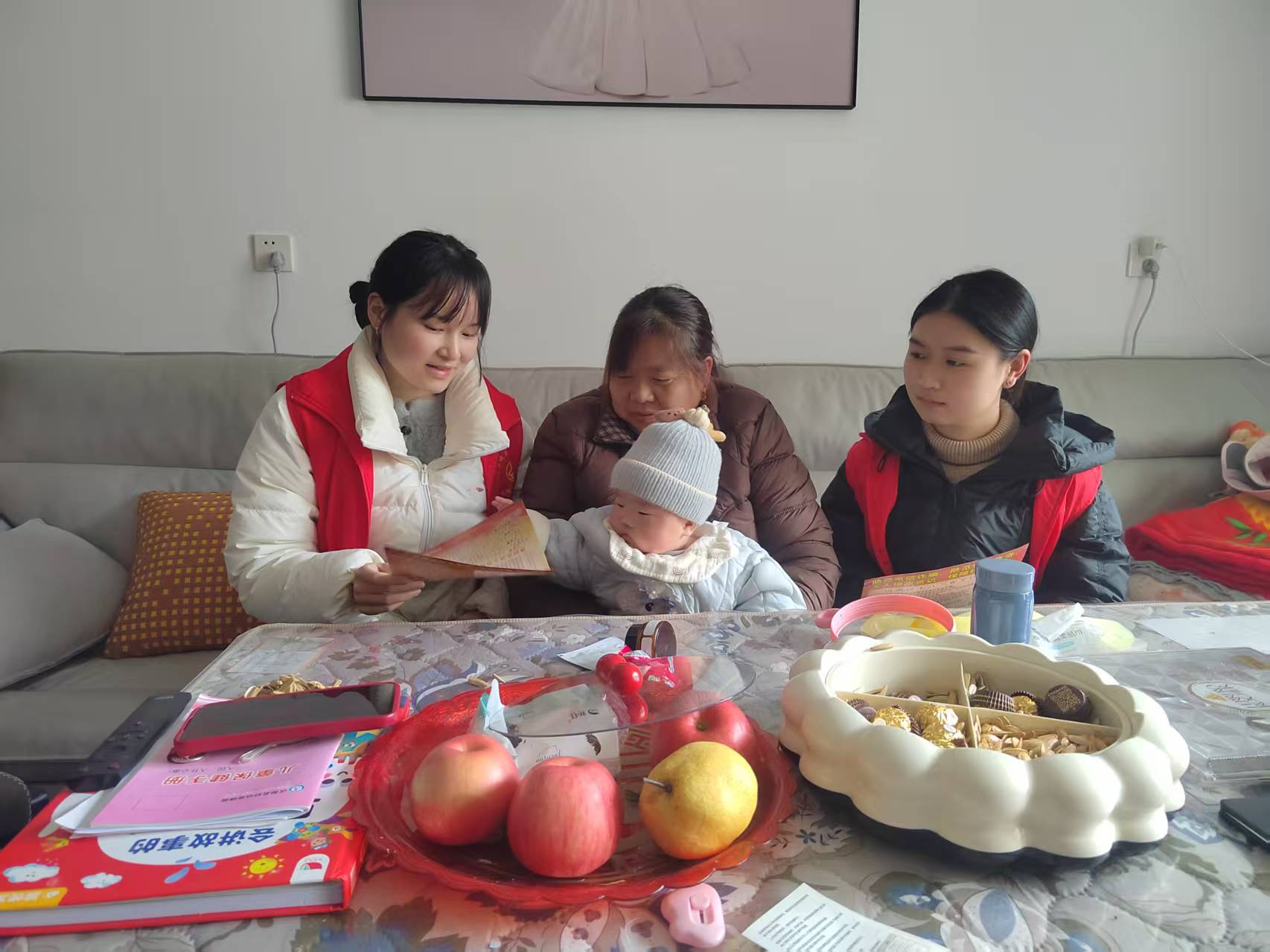 汉阴县城关镇凤台社区：以“排查+宣传”双轮驱动 筑牢冬季安全“保暖墙”