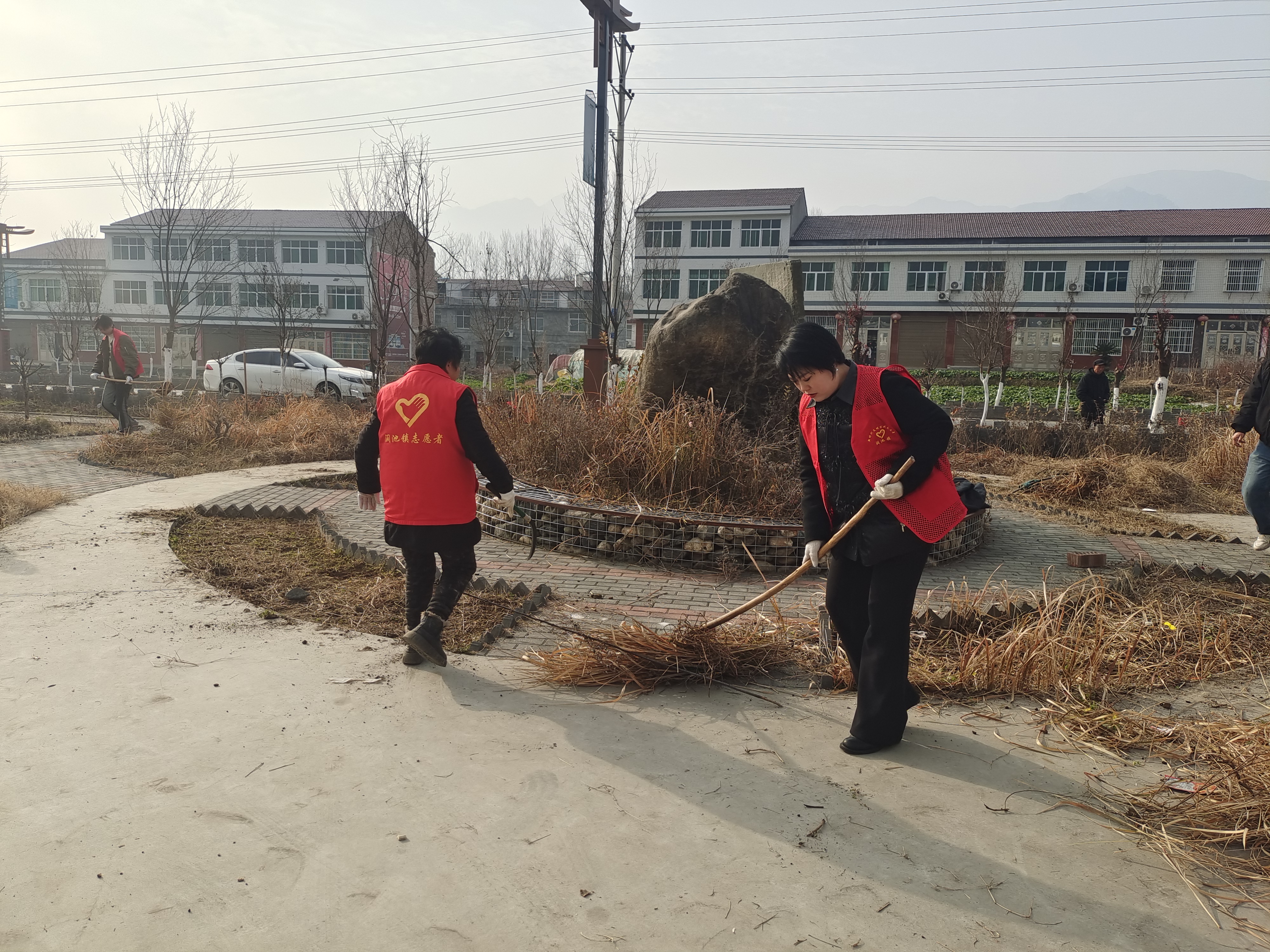 汉阴县涧池镇：平安守护迎佳节 暖心服务润民生