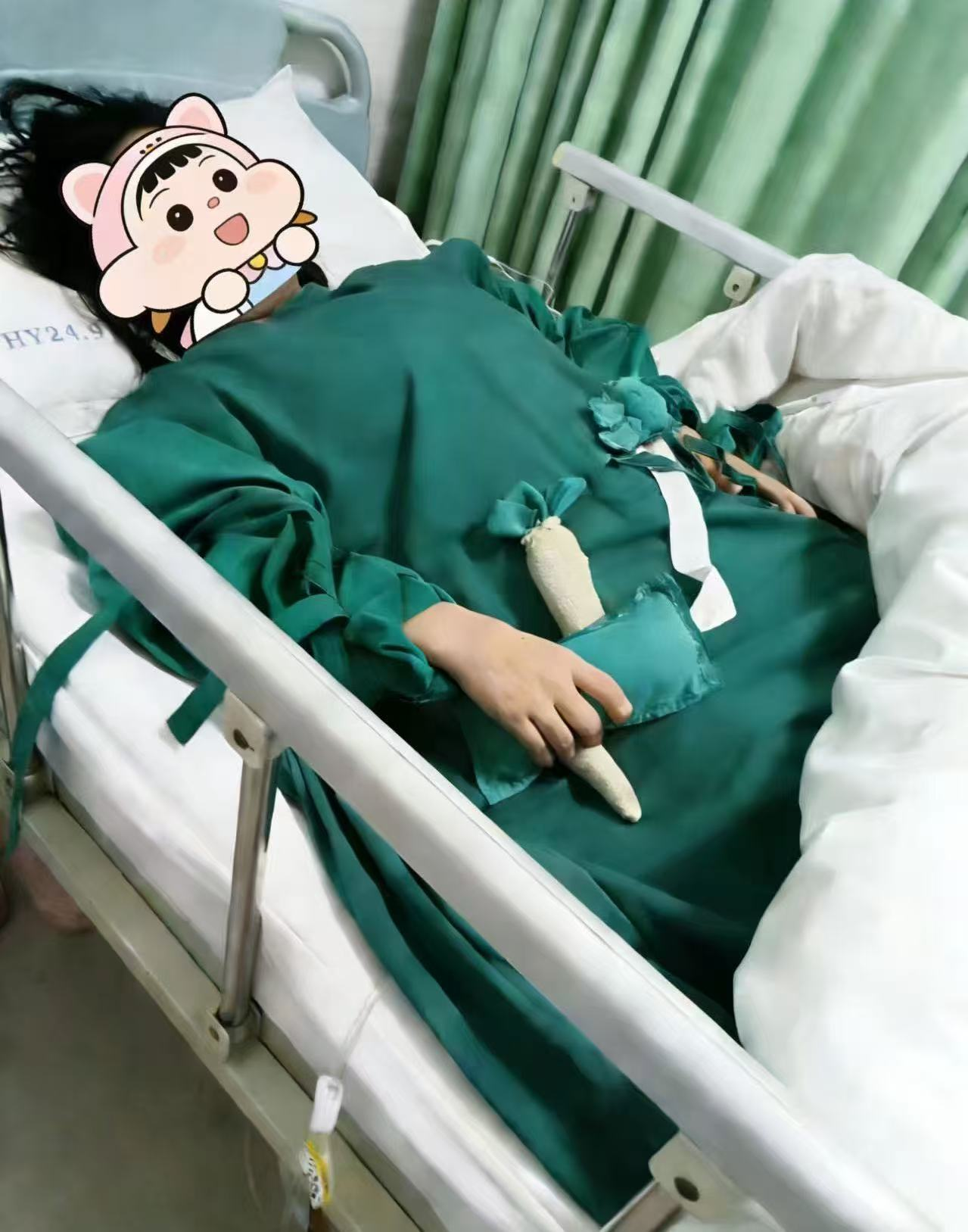 汉阴县人民医院骨科创新制作倒背衣