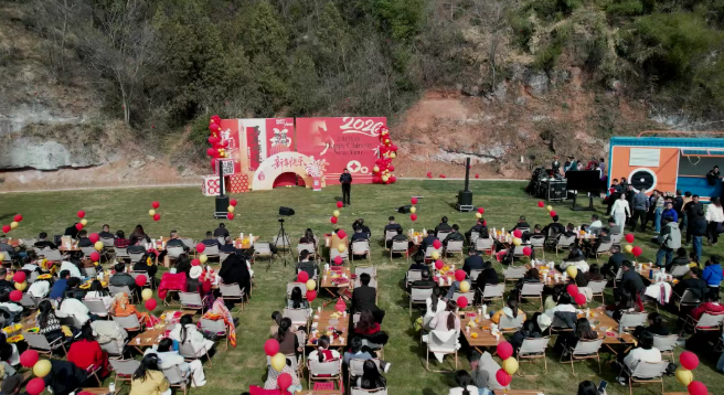 汉阴县涧池镇举办2026年各界人士新春联谊暨红岩山集音乐会