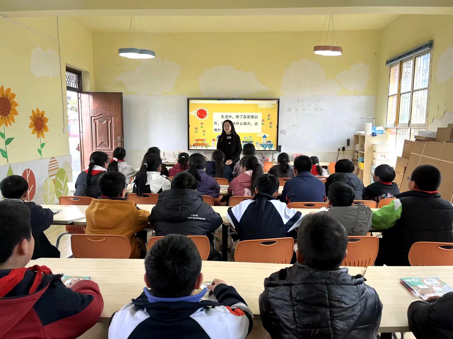 汉阴县第二小学太平校区：观课细致研讨  新秀崭露头角