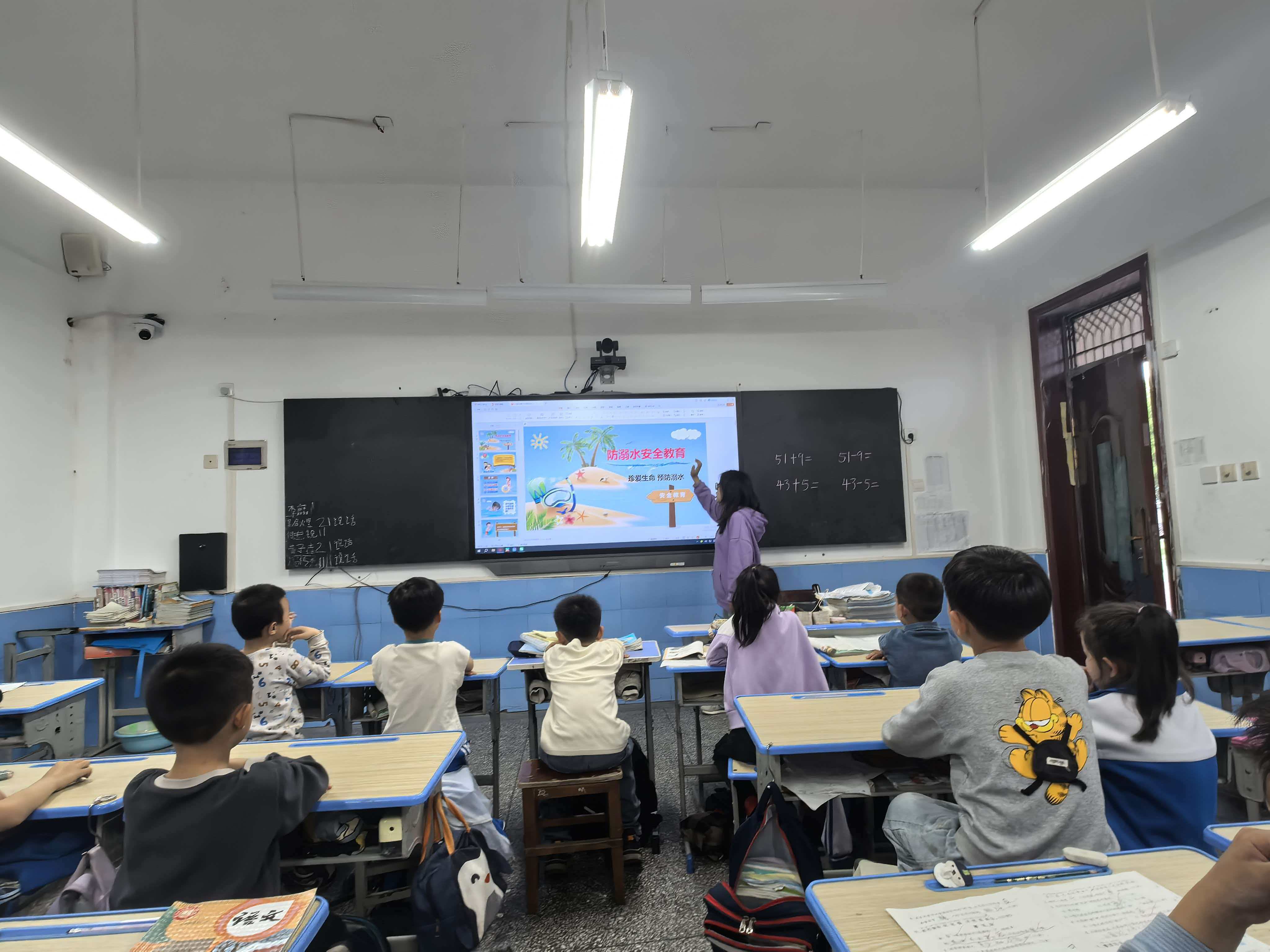 汉阴县双乳镇中心小学多举措开展节前安全教育活动