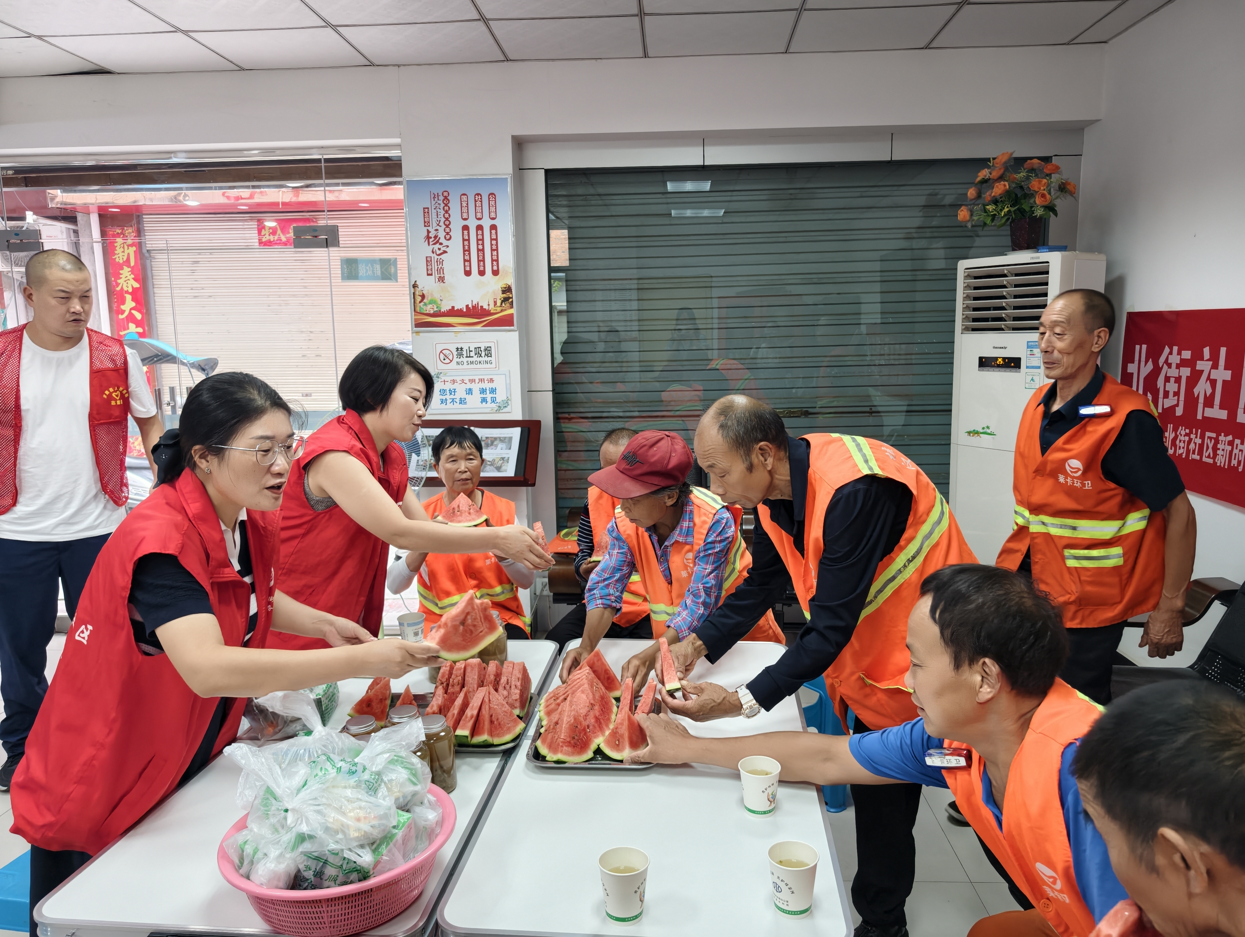 汉阴县城关镇北街社区：小步伐大幸福 多元惠民润邻里